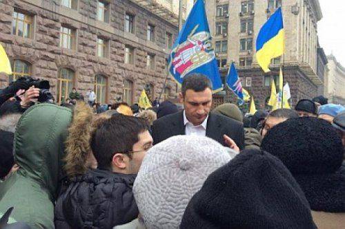 "Виталя, давай, до свидания»: киевляне требуют отставки мэра Кличко   "Виталя, давай, до свидания»: киевляне требуют отставки мэра Кличко