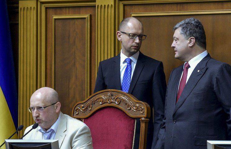 Вначале Яценюк с Турчиновым могут убить Порошенко Вначале Яценюк с Турчиновым могут убить Порошенко