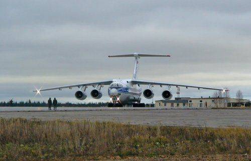 Российским летчикам разрешили использовать Ил-76 в качестве бомбардировщиков Российским летчикам разрешили использовать Ил-76 в качестве бомбардировщиков