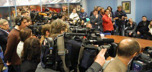 Экс-премьер Украины Азаров потрясен коварством Запада Экс-премьер Украины Азаров потрясен коварством Запада