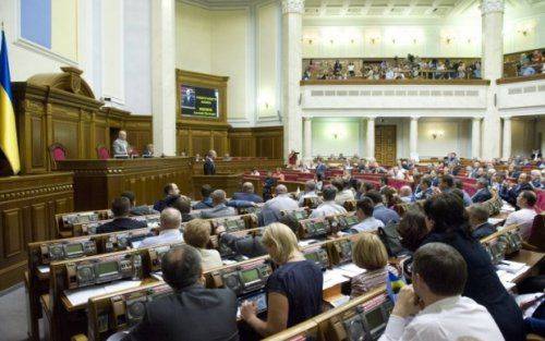Новое в законодательстве: командирам разрешено "мочить" бойцов на месте Новое в законодательстве: командирам разрешено "мочить" бойцов на месте