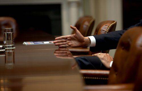 Путин: РФ не устраивает попытка "заморозить" однополярный мир во главе с США Путин: РФ не устраивает попытка "заморозить" однополярный мир во главе с США