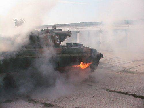 Смертельно раненый командир разведки ЛНР подорвал себя под вражеским танком Смертельно раненый командир разведки ЛНР подорвал себя под вражеским танком