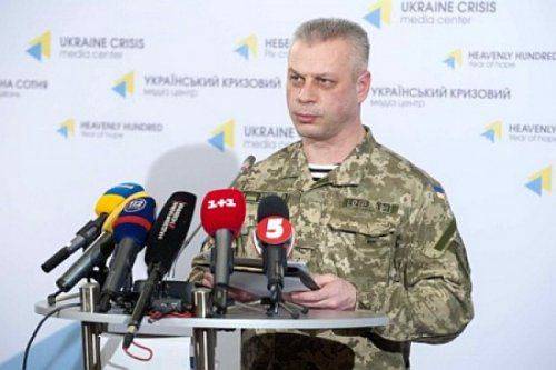 Грошей нема. Боевой дух поднимут наградами и знаменами  Грошей нема. Боевой дух поднимут наградами и знаменами