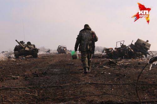 Окруженные украинские военные пытаются выбить пробку из «горлышка» Окруженные украинские военные пытаются выбить пробку из «горлышка»