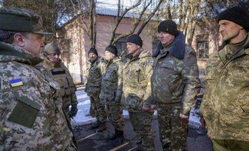 NYT обвинила Порошенко в огромных жертвах под Дебальцево NYT обвинила Порошенко в огромных жертвах под Дебальцево