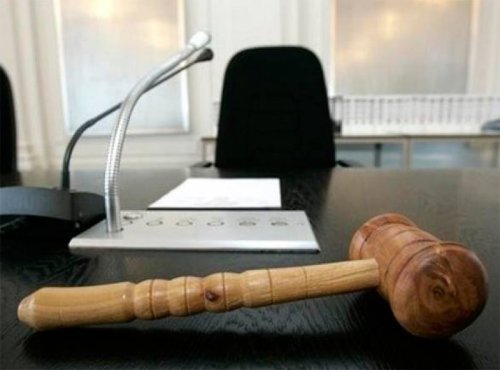 Режим начал репрессии в отношении судей, которые отказались запрещать КПУ  Режим начал репрессии в отношении судей, которые отказались запрещать КПУ