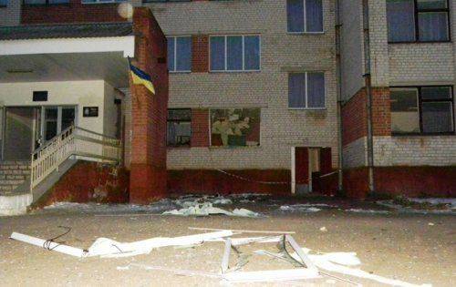 На Черниговщине стреляли из гранатомета в школе: есть погибшие и раненые На Черниговщине стреляли из гранатомета в школе: есть погибшие и раненые