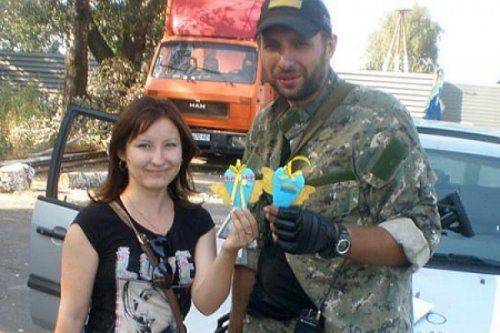 Проститутка в камуфляже: сотник Парасюк выставил себя на аукционе свиданий  Проститутка в камуфляже: сотник Парасюк выставил себя на аукционе свиданий
