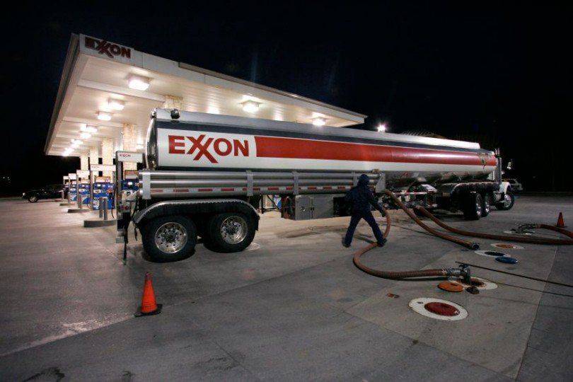 Санкции. ExxonMobil делает долгосрочный выбор в пользу России Санкции. ExxonMobil делает долгосрочный выбор в пользу России