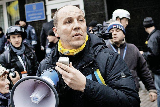 Источник в ФСБ: Ниточки от убийства Немцова тянутся к Парубию Источник в ФСБ: Ниточки от убийства Немцова тянутся к Парубию
