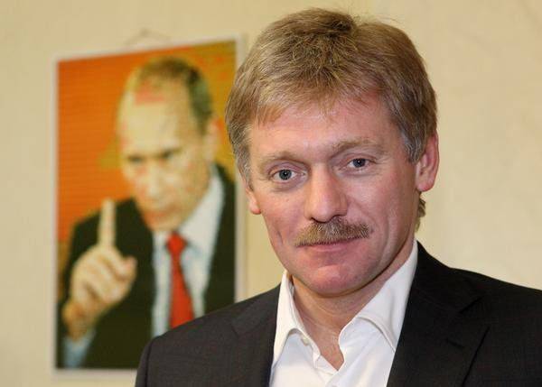 Песков: Москва не может приказать ополченцам в Донбассе сложить оружие Песков: Москва не может приказать ополченцам в Донбассе сложить оружие