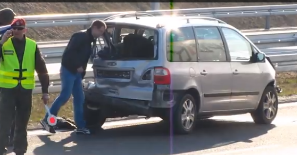 Американский броневик наехал на польского автомобилиста Американский броневик наехал на польского автомобилиста