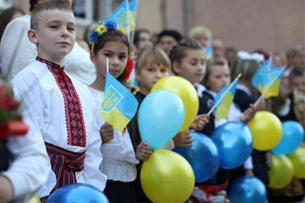 Крушение мифов. Елена Бондаренко Крушение мифов. Елена Бондаренко