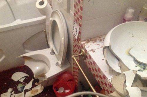 Виктории Сюмар разбили в квартире унитаз. Обвиняют Путина Виктории Сюмар разбили в квартире унитаз. Обвиняют Путина