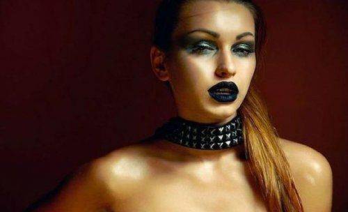 Украина не хочет выпускать Анну Дурицкую в Россию Украина не хочет выпускать Анну Дурицкую в Россию