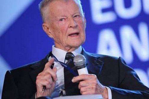 Украину стряхнули с «Великой шахматной доски» Украину стряхнули с «Великой шахматной доски»