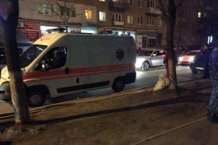 «Правосек» вернулся с АТО и порезал трех львовских студентов   «Правосек» вернулся с АТО и порезал трех львовских студентов