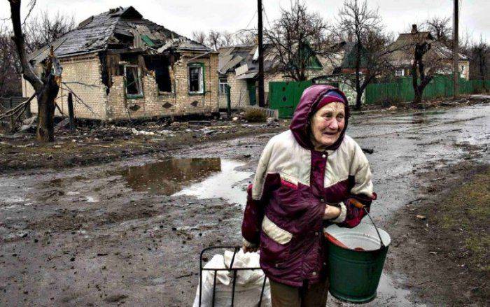 За гранью разумного: западные СМИ «шьют» населению Донбасса «стокгольмский синдром» За гранью разумного: западные СМИ «шьют» населению Донбасса «стокгольмский синдром»