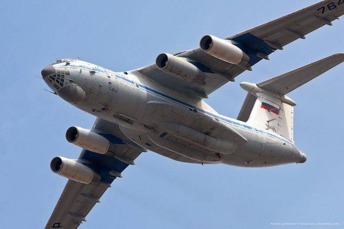 Ильюшин 976 СКИП в небе ... Ильюшин 976 СКИП в небе ...