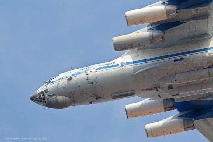 Ильюшин 976 СКИП в небе ... Ильюшин 976 СКИП в небе ...