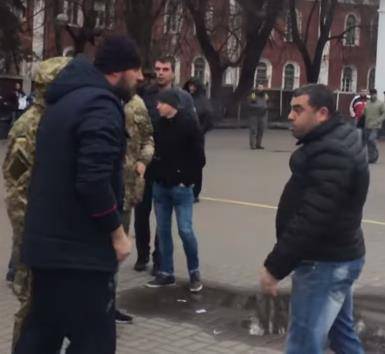 Нападавшие в Киеве на предпринимателя опознаны Нападавшие в Киеве на предпринимателя опознаны