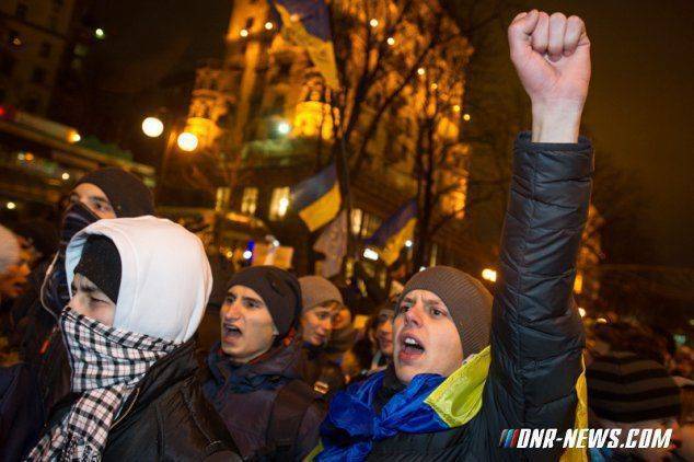 «Герою» Майдана не повезло — в Люберцах узнали и назначили «козлом отпущения» «Герою» Майдана не повезло — в Люберцах узнали и назначили «козлом отпущения»