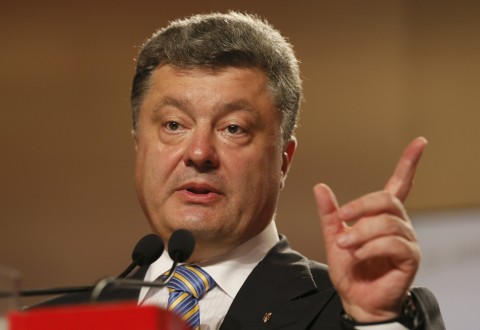 Порошенко дает России 10 дней на размышление, или он введет в Россию войска Порошенко дает России 10 дней на размышление, или он введет в Россию войска