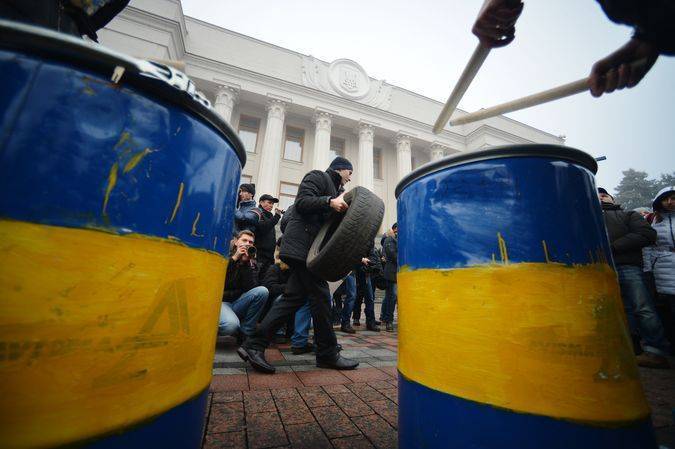 СМИ Швейцарии: «Судьи, милиция и чиновники на Украине образовали мафию» СМИ Швейцарии: «Судьи, милиция и чиновники на Украине образовали мафию»