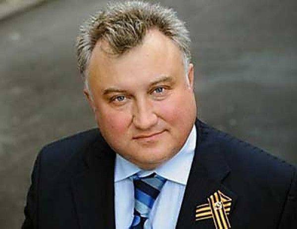 "Не сдавайтесь и не бойтесь!": Последний бой Олега Калашникова "Не сдавайтесь и не бойтесь!": Последний бой Олега Калашникова