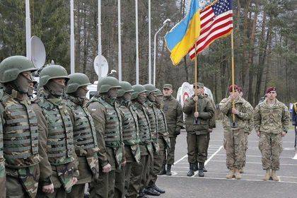 Американские офицеры посетили зону боевых действий в Донбассе Американские офицеры посетили зону боевых действий в Донбассе