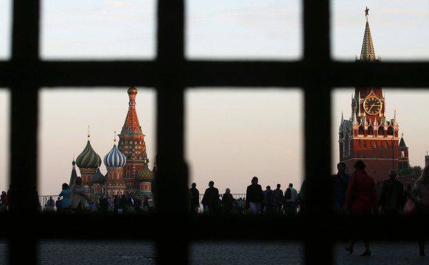 Bloomberg вселил в Украину надежду на скорый крах России Bloomberg вселил в Украину надежду на скорый крах России