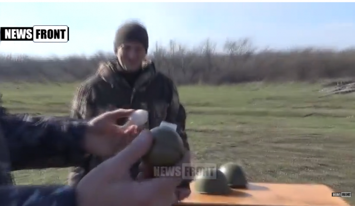 Учения по метанию гранат провели ополченцы ДНР. Учения по метанию гранат провели ополченцы ДНР.