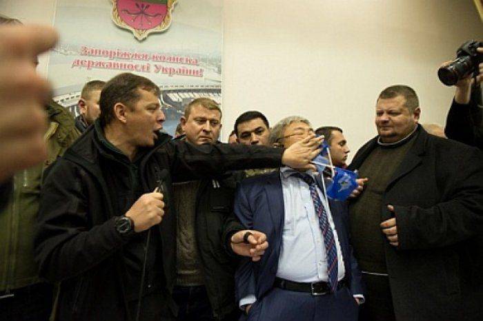 Послать Ляшка на три буквы стоит 85 гривен   Послать Ляшка на три буквы стоит 85 гривен