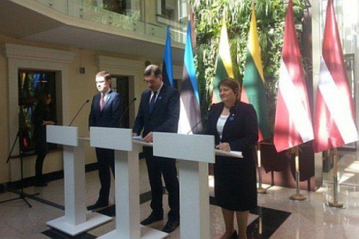 И ты, Брут? «Шпротники» отказалась снабжать Украину оружием  И ты, Брут? «Шпротники» отказалась снабжать Украину оружием