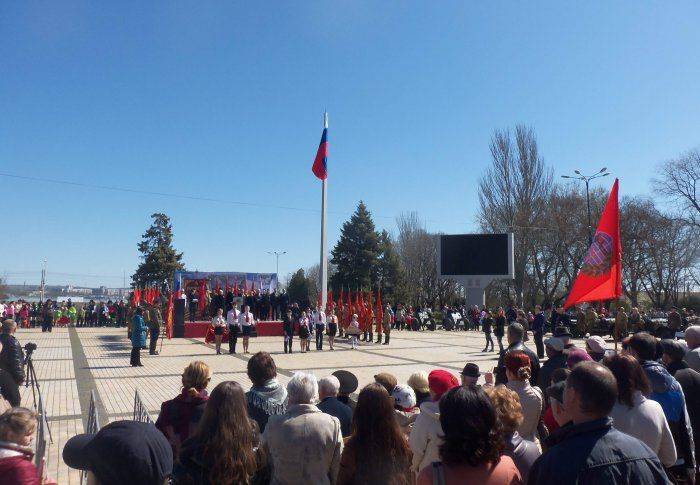 Керчь празднует годовщину освобождения от немецко-фашистских захватчиков Керчь празднует годовщину освобождения от немецко-фашистских захватчиков