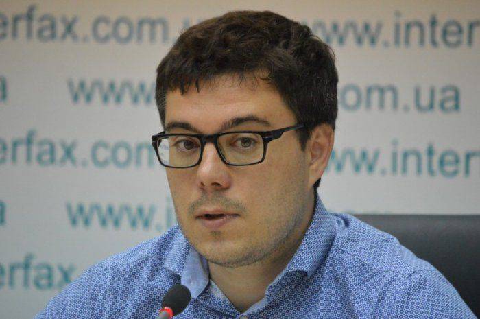 В Киеве призвали убивать "предателей" в Крыму В Киеве призвали убивать "предателей" в Крыму