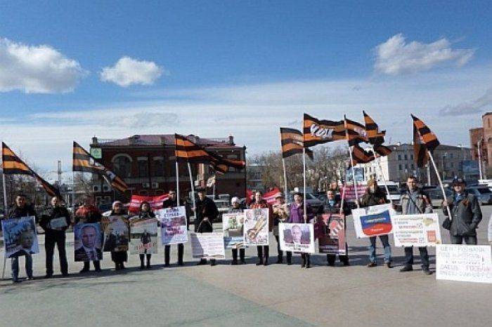 Проси прощения у русских! В Тюмени устроили горячий прием Лии Ахеджаковой Проси прощения у русских! В Тюмени устроили горячий прием Лии Ахеджаковой