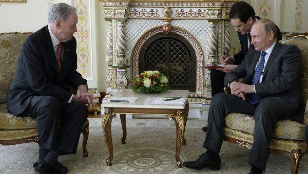 СМИ: встреча экс-премьера Канады с Путиным стала пощечиной Оттаве СМИ: встреча экс-премьера Канады с Путиным стала пощечиной Оттаве