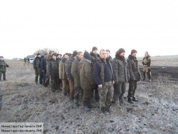 СБУ: Ополченцы держат в плену около 300 украинцев СБУ: Ополченцы держат в плену около 300 украинцев