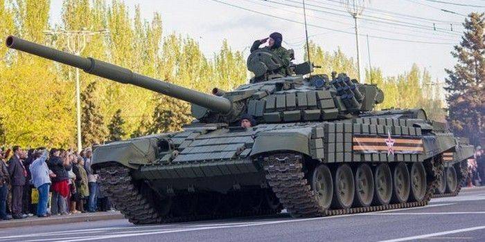 Порошенко потребовал убрать технику с парада Победы в Донецке Порошенко потребовал убрать технику с парада Победы в Донецке