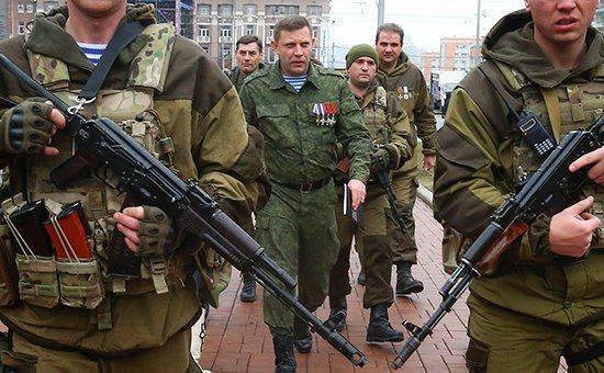 ДНР ответила на призыв Порошенко отвести подготовленную к параду технику ДНР ответила на призыв Порошенко отвести подготовленную к параду технику
