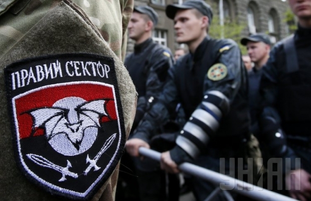 Хаос на Украине: украинская армия начала воевать со своими добровольческими отрядами Хаос на Украине: украинская армия начала воевать со своими добровольческими отрядами