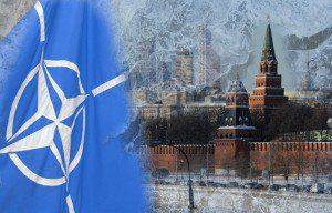 НАТО угрожает России дополнительными санкциями и изоляцией НАТО угрожает России дополнительными санкциями и изоляцией