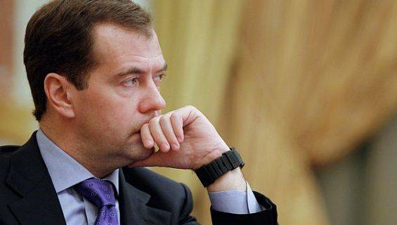 Медведев: Россия адекватно отреагирует на «дефолт» Украины Медведев: Россия адекватно отреагирует на «дефолт» Украины