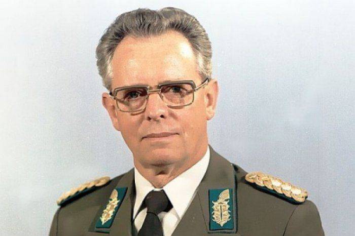 Немецкий генерал: Если б Путин поступил по иному, он бы уже не был президентом Немецкий генерал: Если б Путин поступил по иному, он бы уже не был президентом