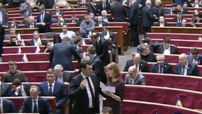 Рада разрешила брать россиян в плен Рада разрешила брать россиян в плен