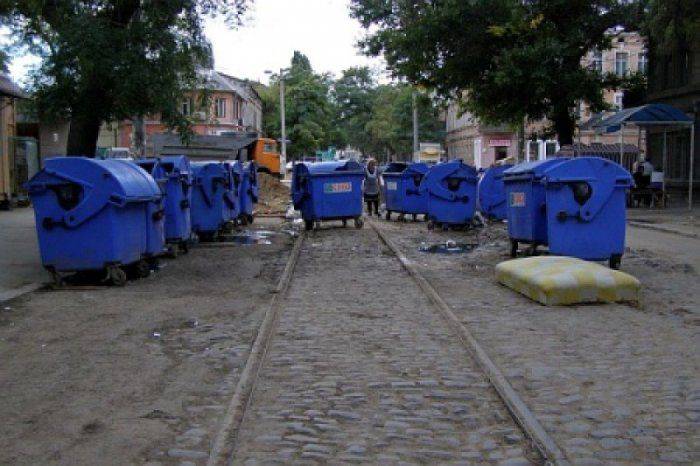 Как опуститься до дна: СБУ арестовала в Одессе мусорные баки   Как опуститься до дна: СБУ арестовала в Одессе мусорные баки
