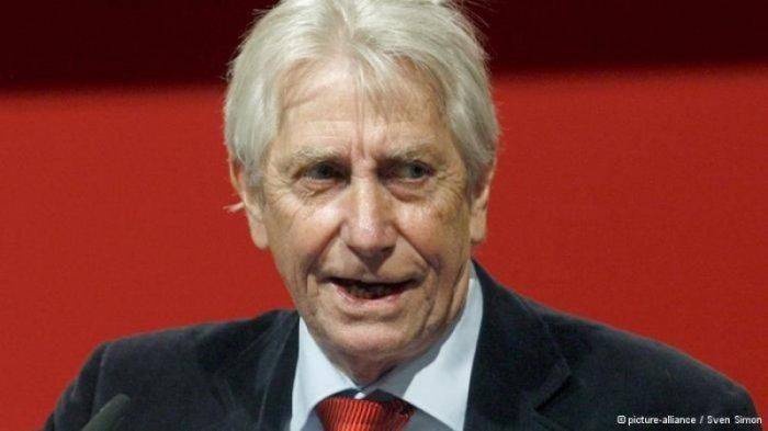 Немецкие депутаты собрали 130 тысяч евро в помощь Донбассу Немецкие депутаты собрали 130 тысяч евро в помощь Донбассу