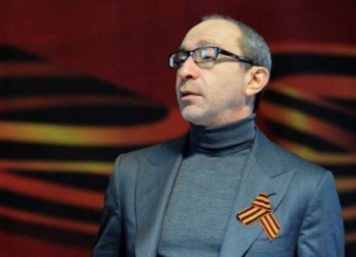 Хитрый Кернес придумал, как саботировать в Харькове «декоммунизацию» Хитрый Кернес придумал, как саботировать в Харькове «декоммунизацию»